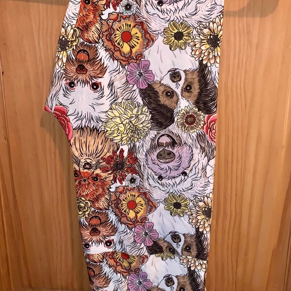 LuLaRoe Pants - ❌SOLD❌ NWT LLR Dogs & Floral Printed Leggings LuLaRoe Pants - ❌SOLD❌ NWT LLR Dogs & Floral Printed Leggings